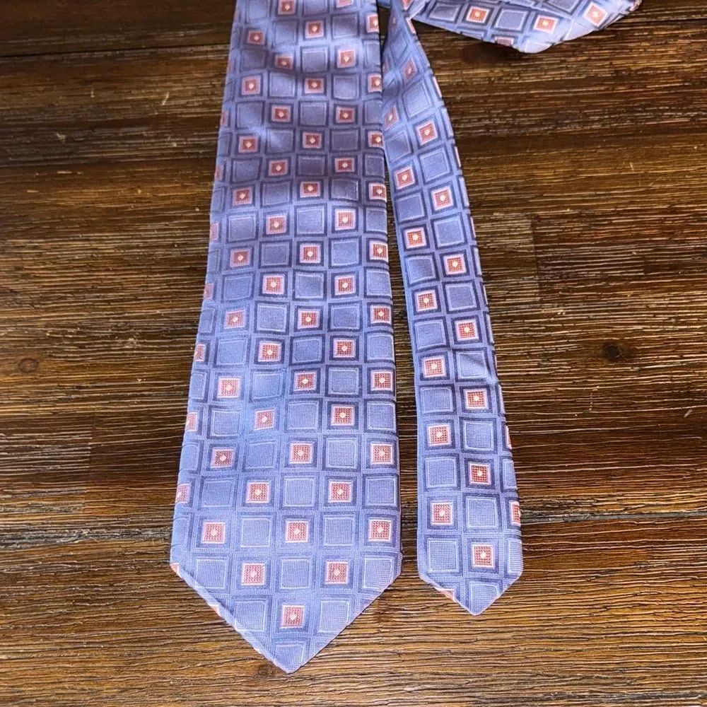 Ike Behar Vlue Elegant Geometric Patterned Tie